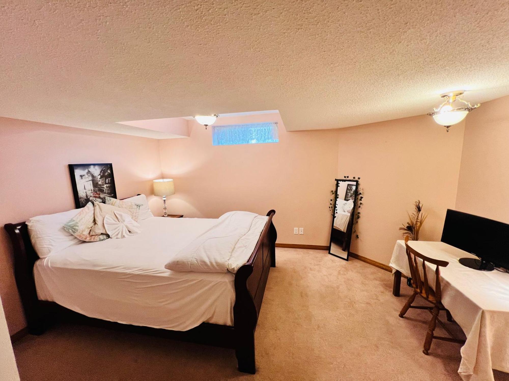 A Classic Homely Basement Suite! Chestermere Exteriör bild