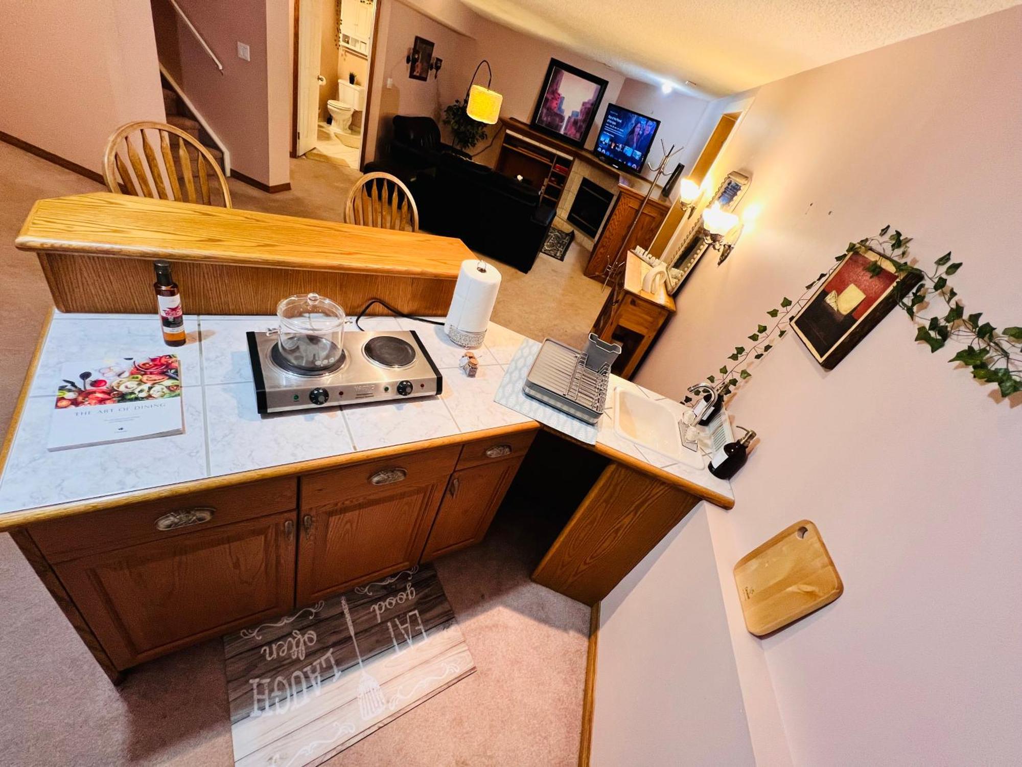 A Classic Homely Basement Suite! Chestermere Exteriör bild